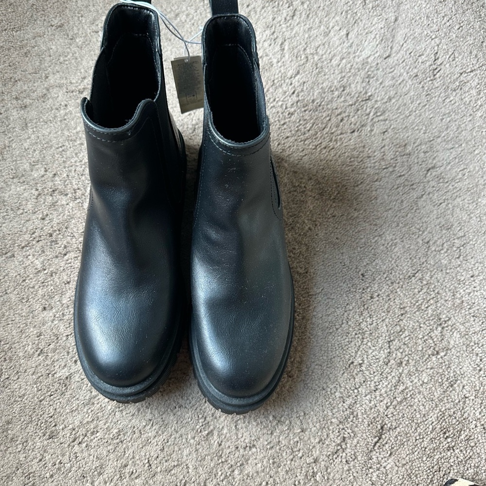 Old Navy Black Ankle Boots